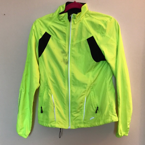 brooks waterproof jacket